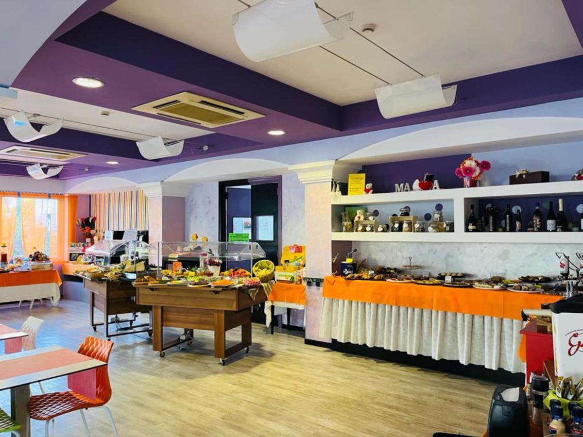 Hotel Senior Каттолика Экстерьер фото