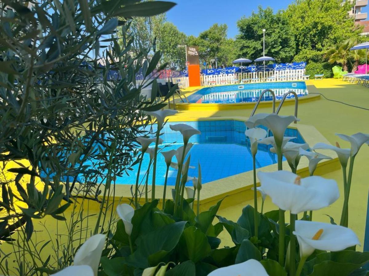 Hotel Senior Каттолика Экстерьер фото