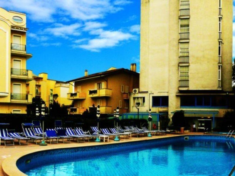 Hotel Senior Каттолика Экстерьер фото